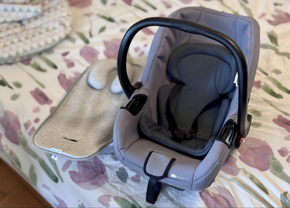 Kinderkraft кош за новородено
