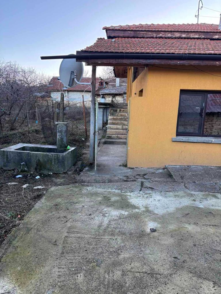 Продава се Къща в с. Дряновец, Област Разград - 80 кв.м за 523 €/кв.м - Снимка #1