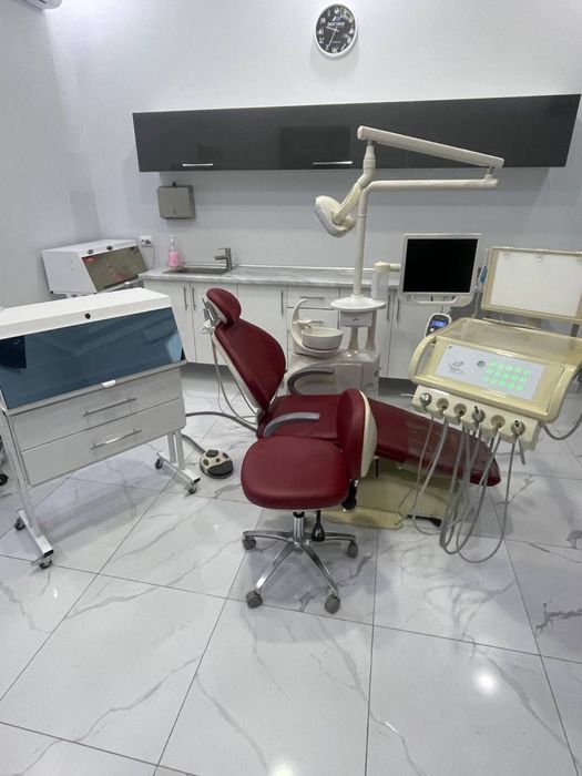 Продается стоматологическая установка комплект