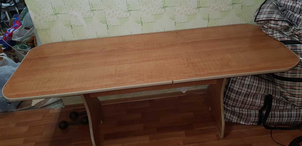 Стол столовый стол письменный продам