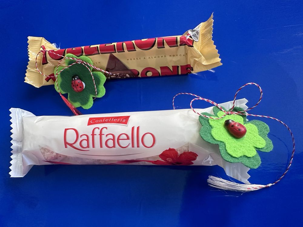 Martisoare dulci Raffaello/Toblerone cu trifoi norocos-stoc limitat