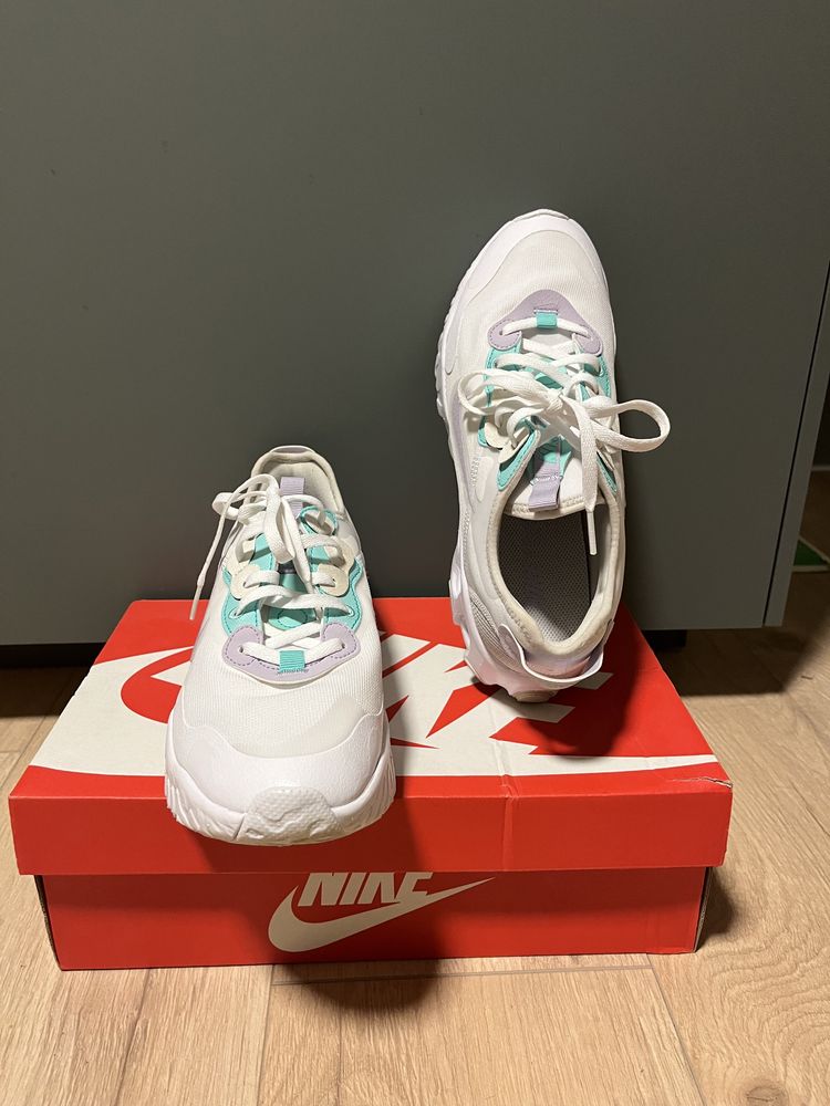 Дамски обувки Nike React Art3mis