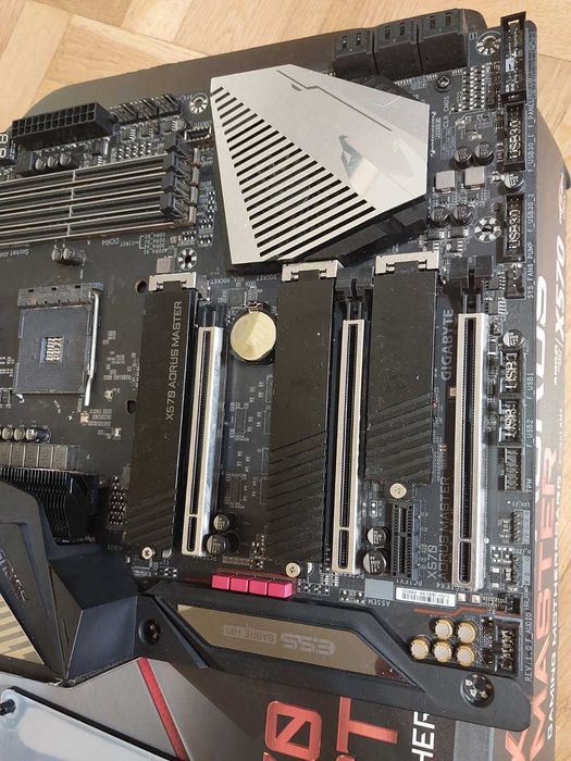 AMD Ryzen 7 5800Х + Gigabyte X570 Aorus Master Wi-Fi