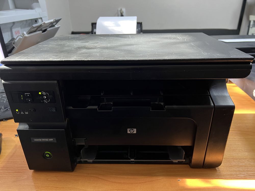 Продаётся принтер 3 в 1 hp m1132