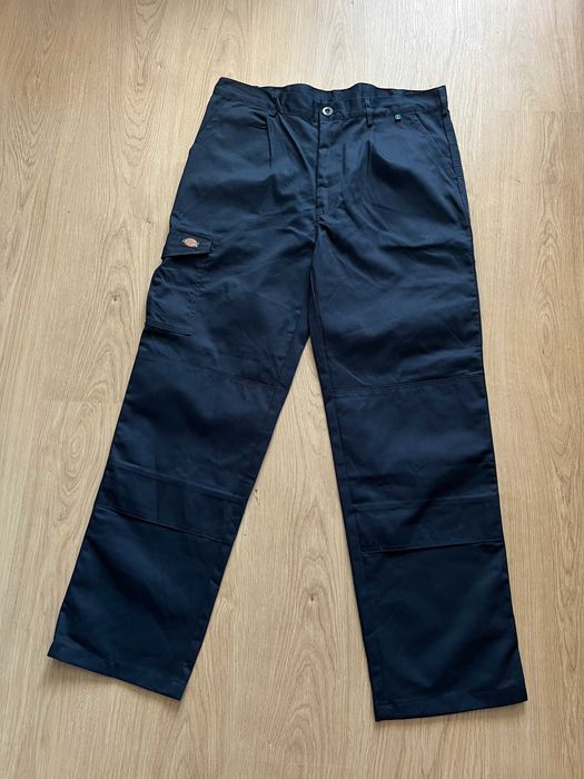 pantaloni dickies cargo noi cu eticheta 36