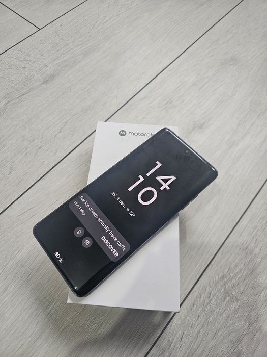 Vând Motorola Edgi 60 Fusion