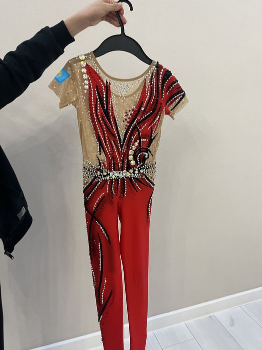 Гимнастический купальник