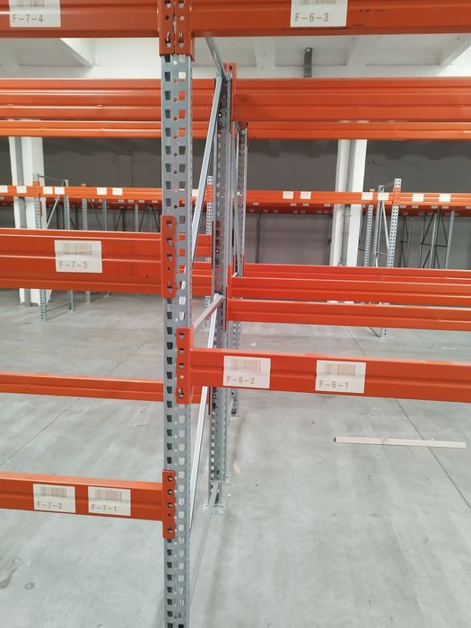 Rafturi Metalice Meta