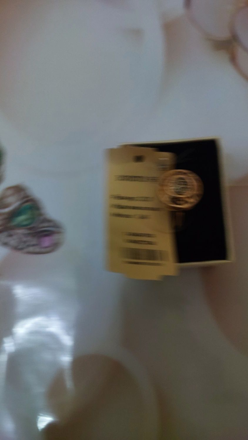 Срочно продаётся новое золотое кольцо,20 размер