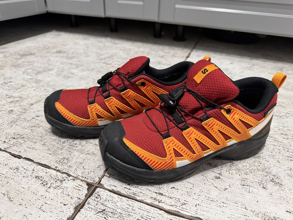 Incaltaminte Salomon trekking