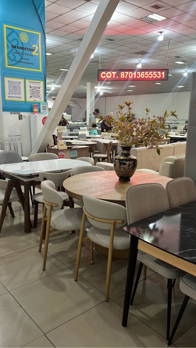 Стол стульялар. Жаксы багада .жеткизу тегин