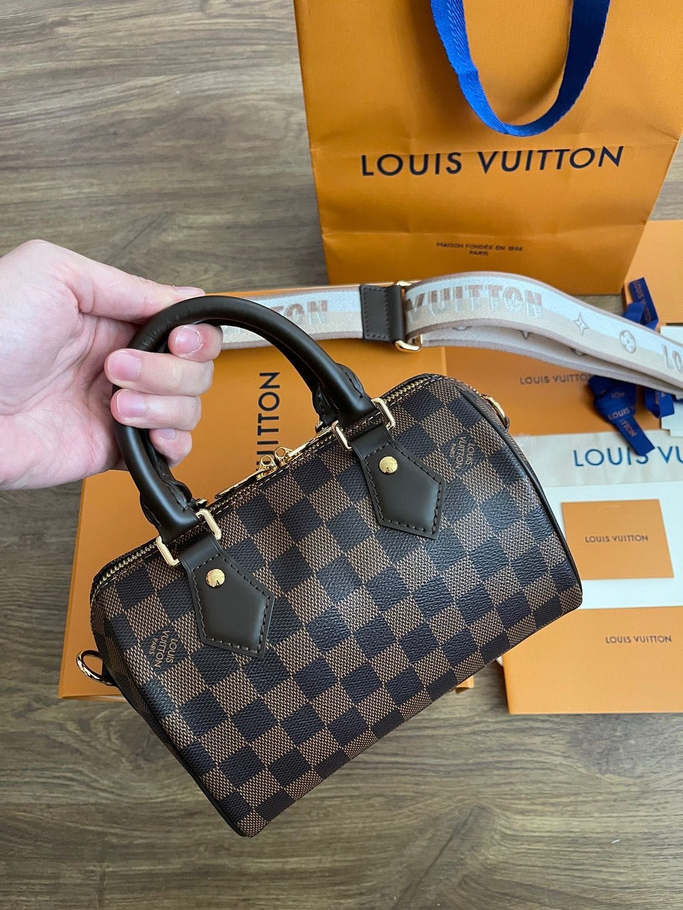 Чанта Louis Vuitton