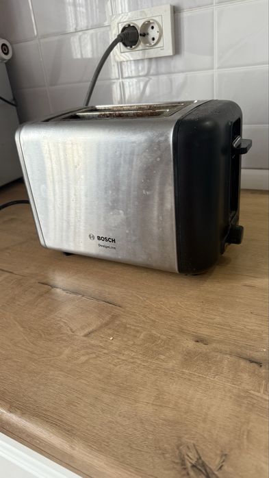 Продам рабочий Тостер Bosch