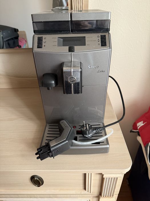 Кофемашина Saeco Lirika