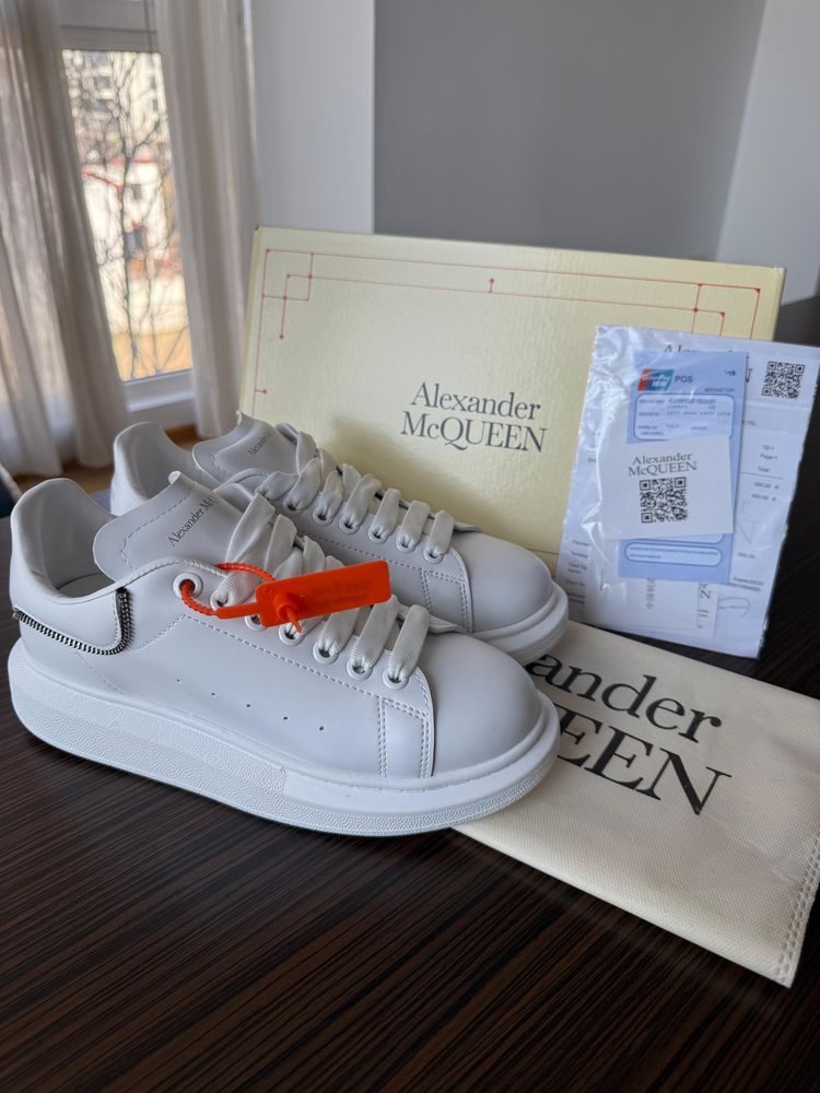 Adidasi Alexander M C Q U E E N full white Zipper