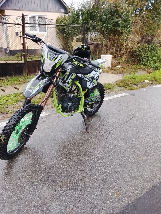 Vând kxd pro 150 CC an 2023