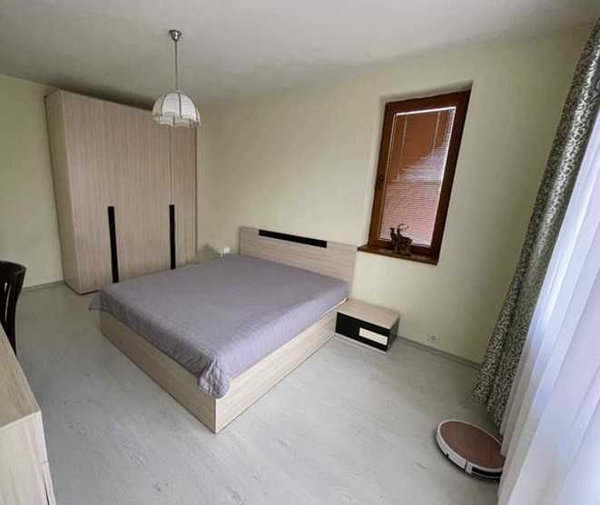 Дава се под наем Тристаен апартамент в София, Хладилника - 110 кв.м за 612 € - Снимка #5