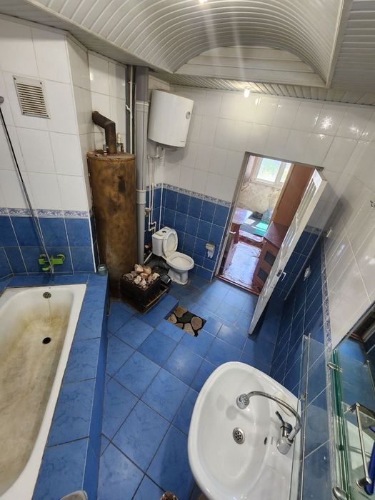 Zudlik bilan 2xonali skvaznoy kvartira sotiladi