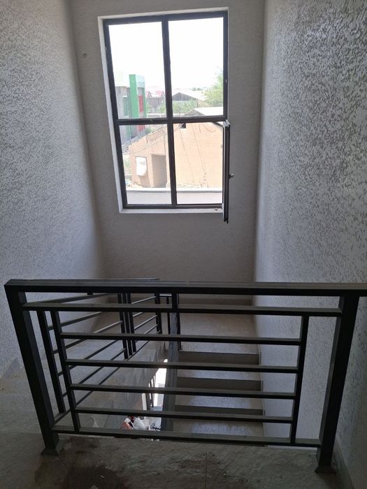 Бобур махаллада 5хонали 120 м² кв сотилади