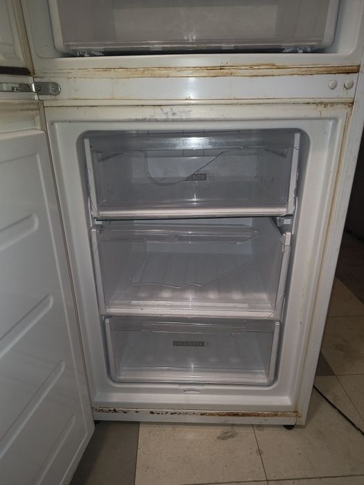 Хладилник WHIRLPOOL /Уърлпул W5 711E W