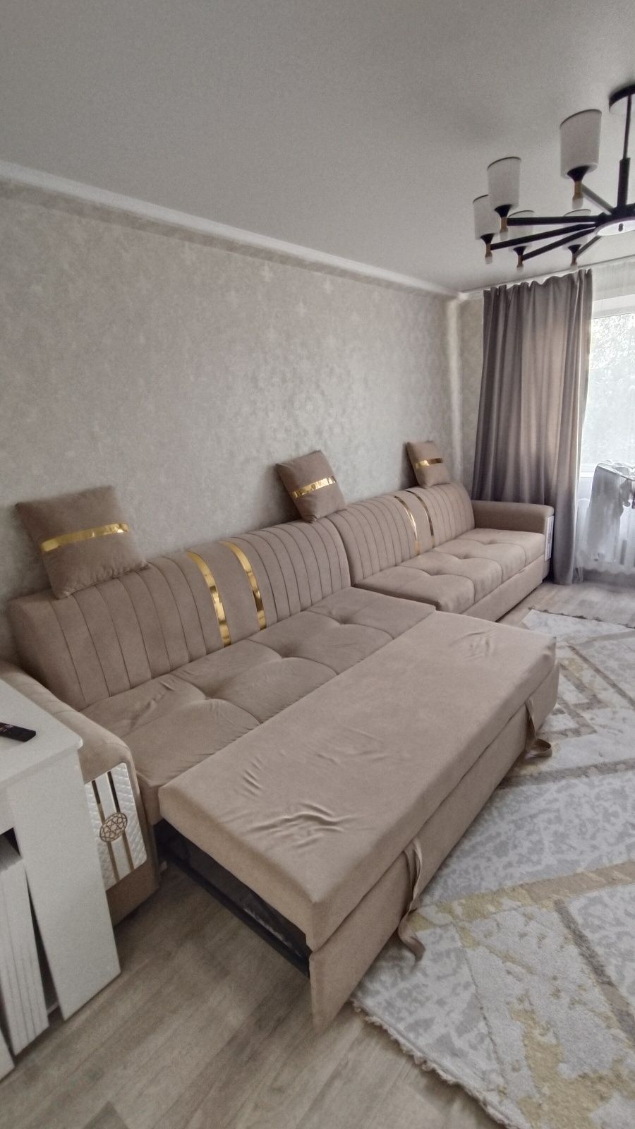 Продам диван в хорошем состоянии,был куплен в сентябре месяце