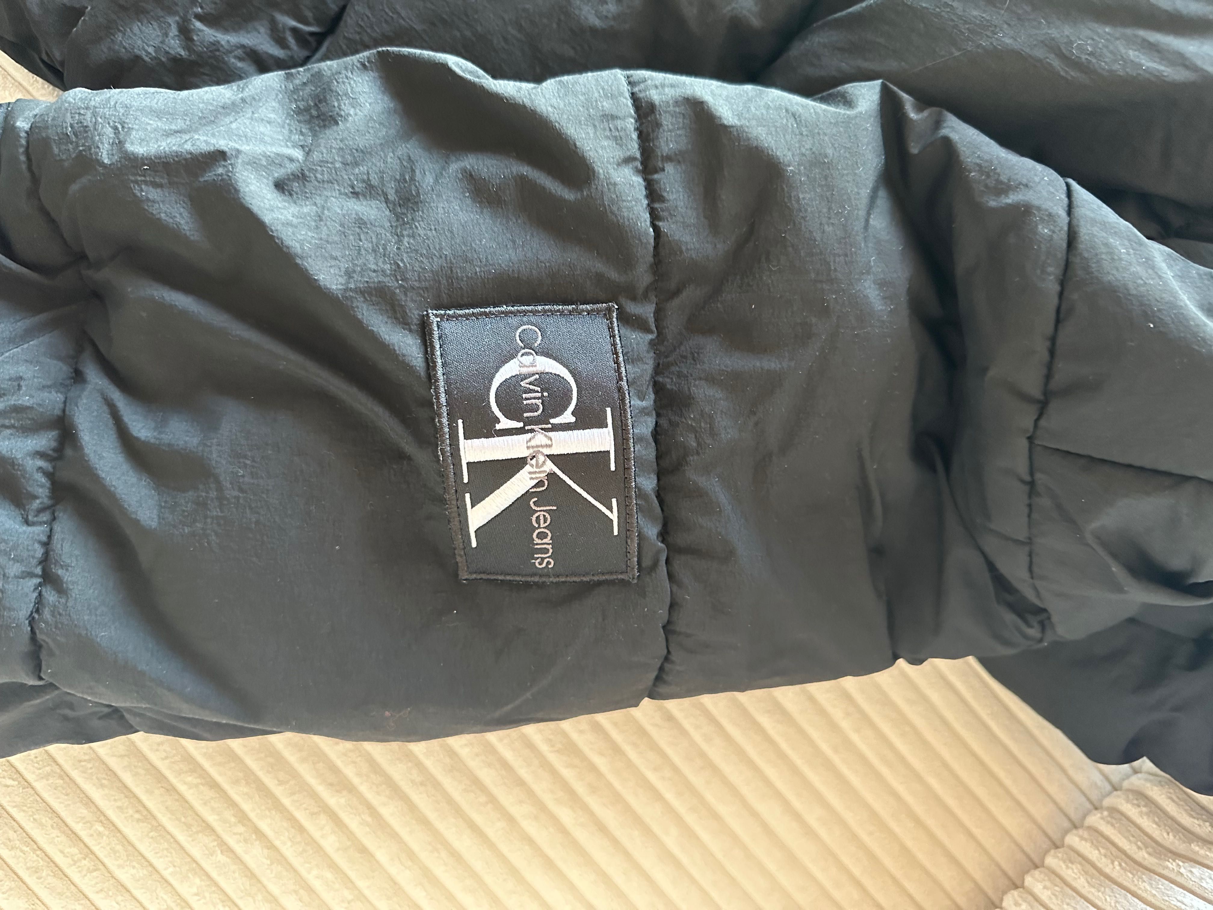 ТОП Зимно яке Calvin Klein