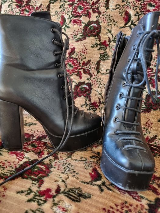 Botine lungime medie