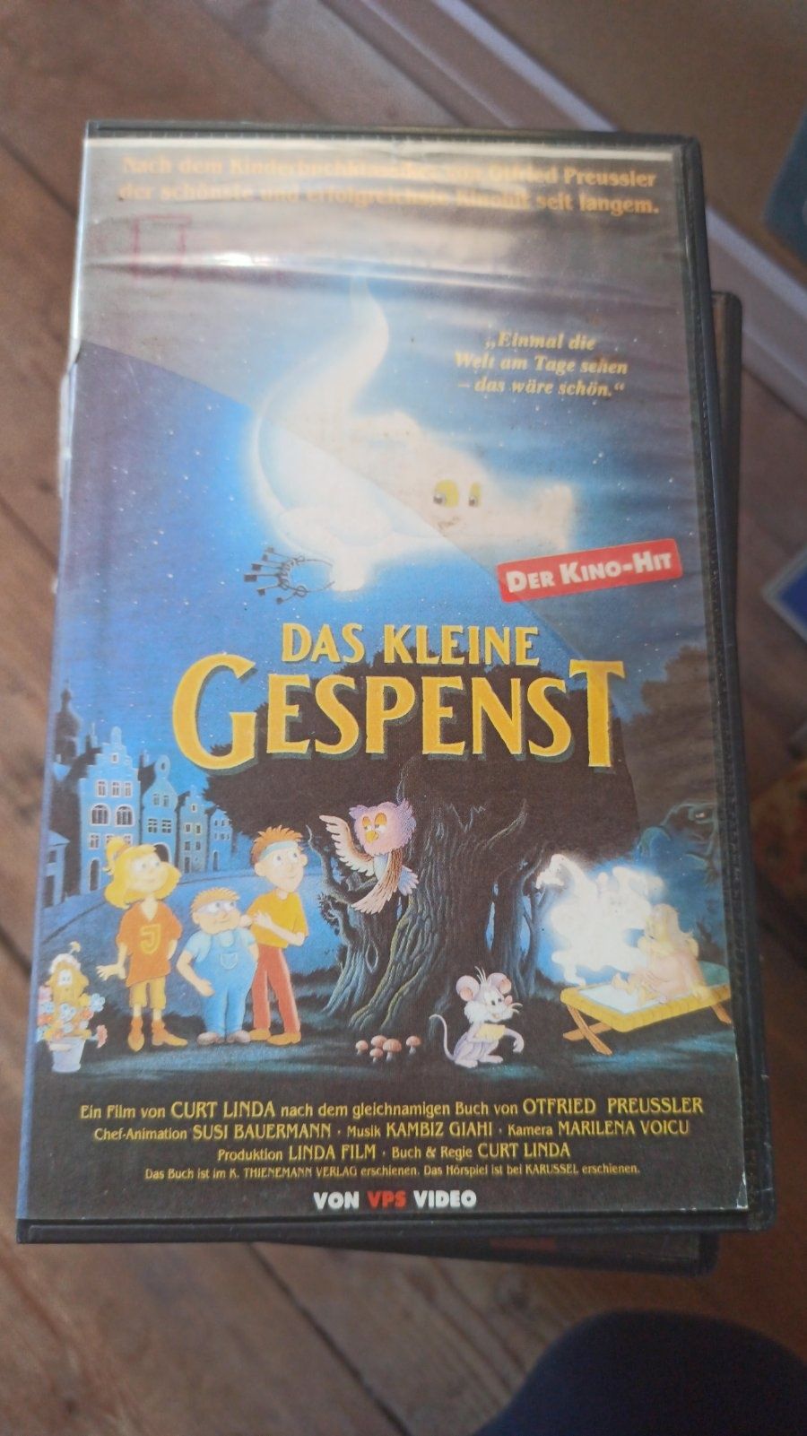 Детски филмчета на видео касетки VHS