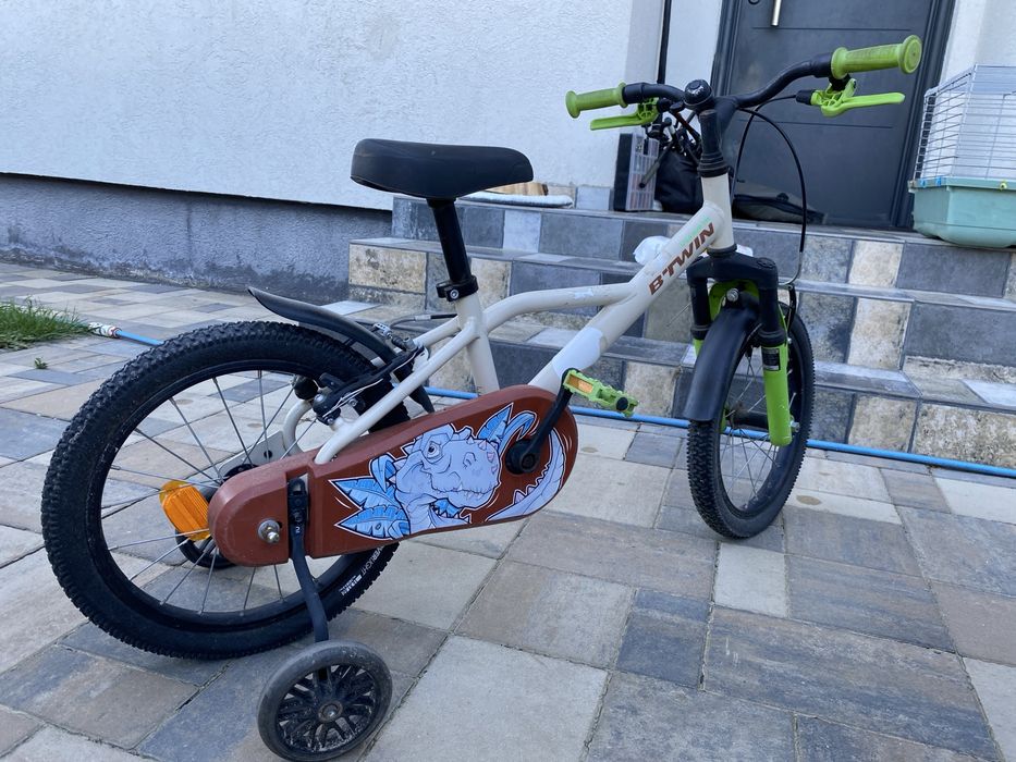 Bicicleta copii cu roți ajutătoare