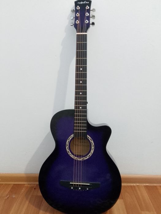 Гитара акустическая