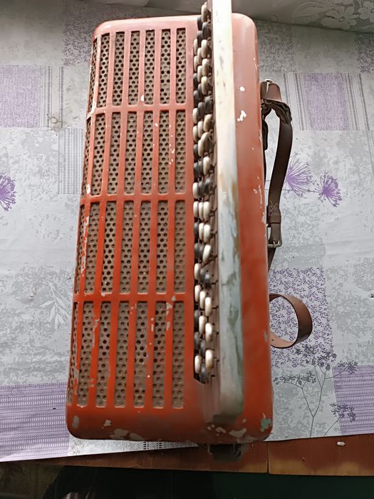 Продам музыкальный баян