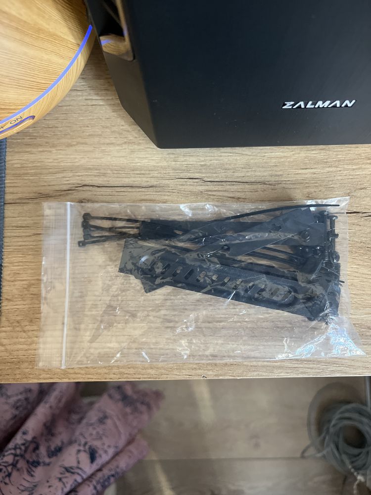Компютърна кутия Zalman S3 Mid Tower