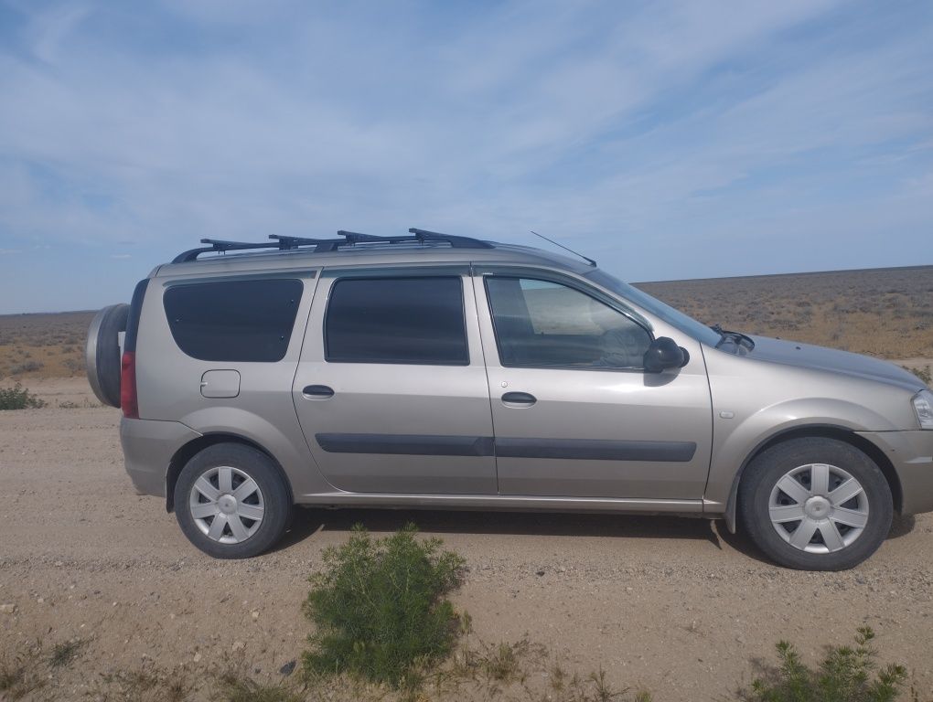Lada Largus 2018