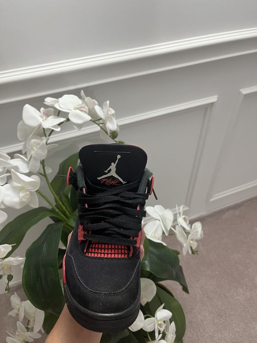 Jordan 4 Red Thunder
