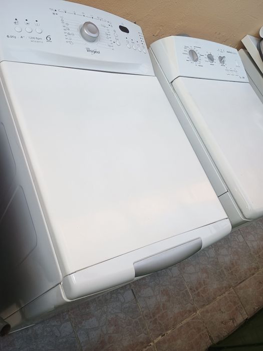 Mașină de spălat rufe clasa AA verticală AEG