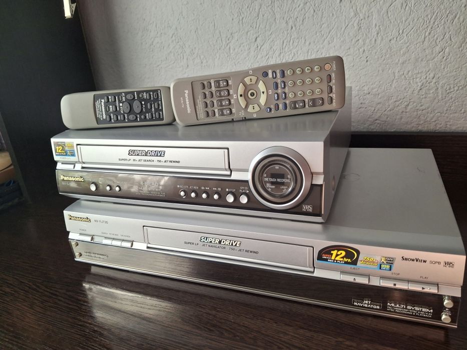 Продам  видеомагнитофоны  Panasonic NV-SJ50 и Panasonic NV-FJ730
