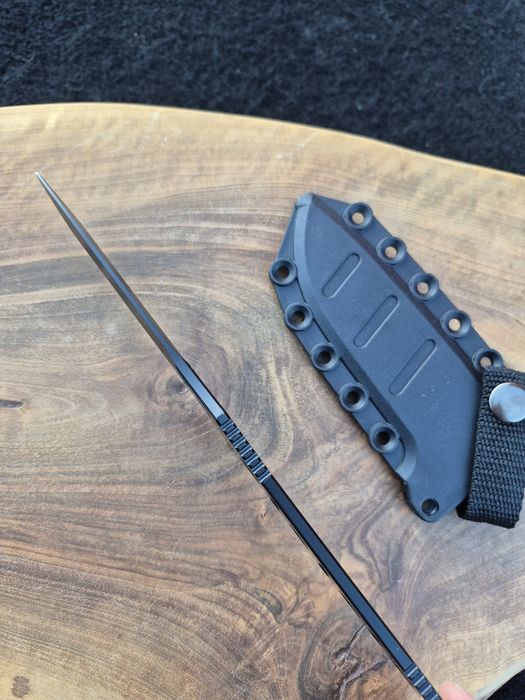 Фиксиран нож Benchmade Adamas с тактическа кания 375BK