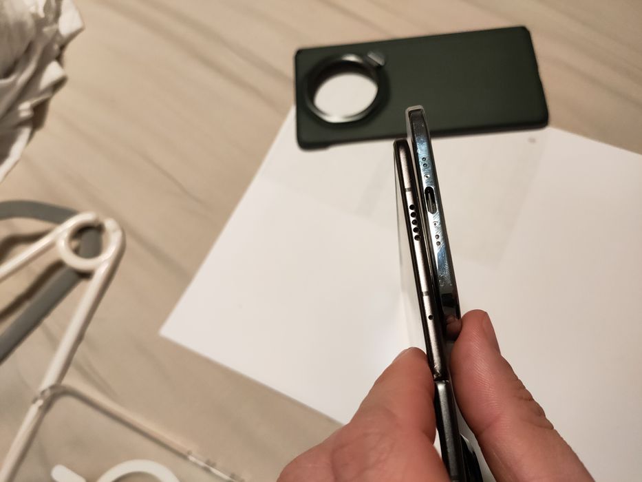 Honor Magic V3 512GB/12GB la cutie - cel mai subtire telefon