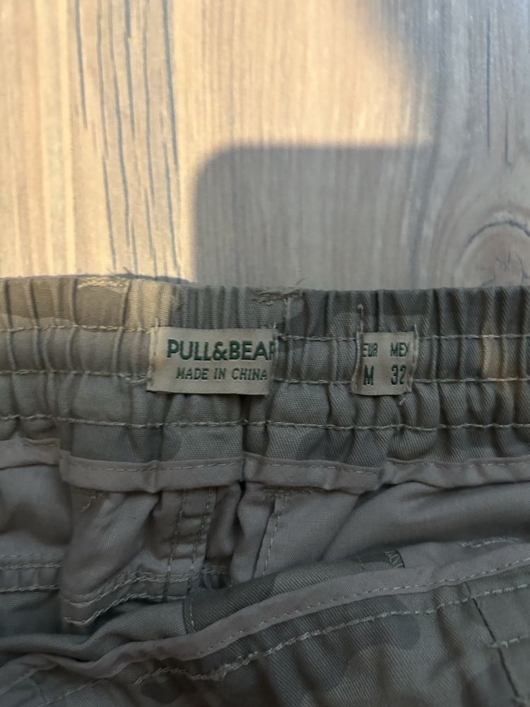 Pull & Bear камофлажни панталони