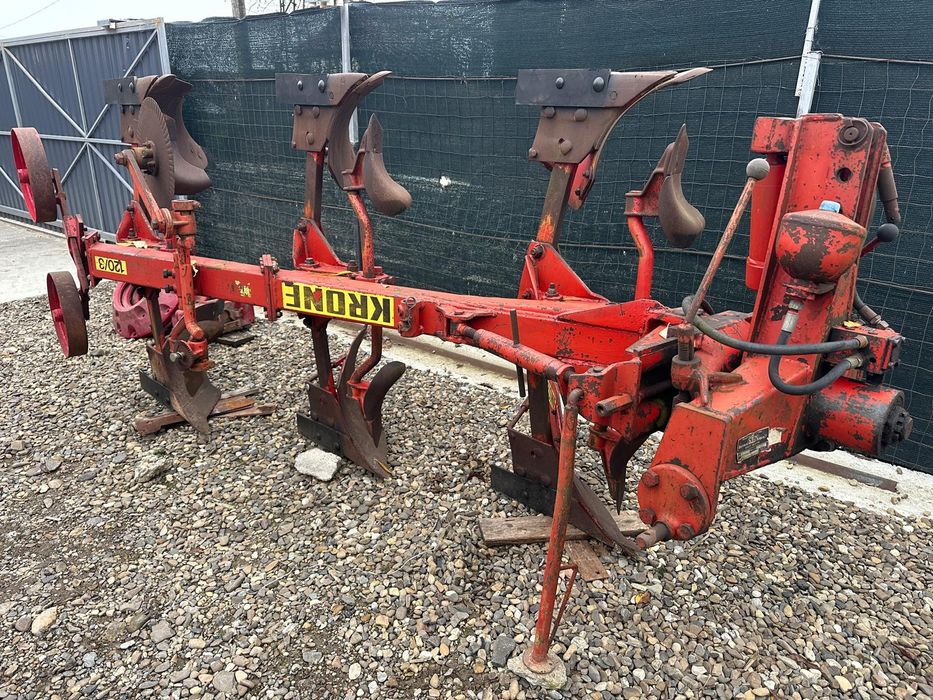 Plug Niemeyer , Krone Mustang 3 brazde 2+1 (Nu Lemken , kuhn , huard)