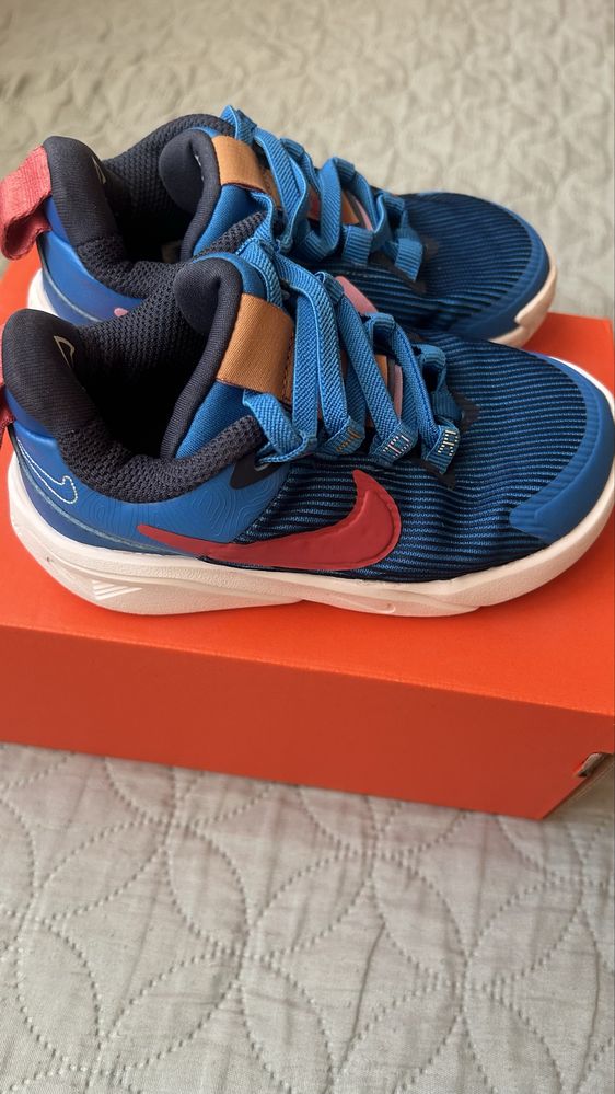 Маратонки Nike 25 номер