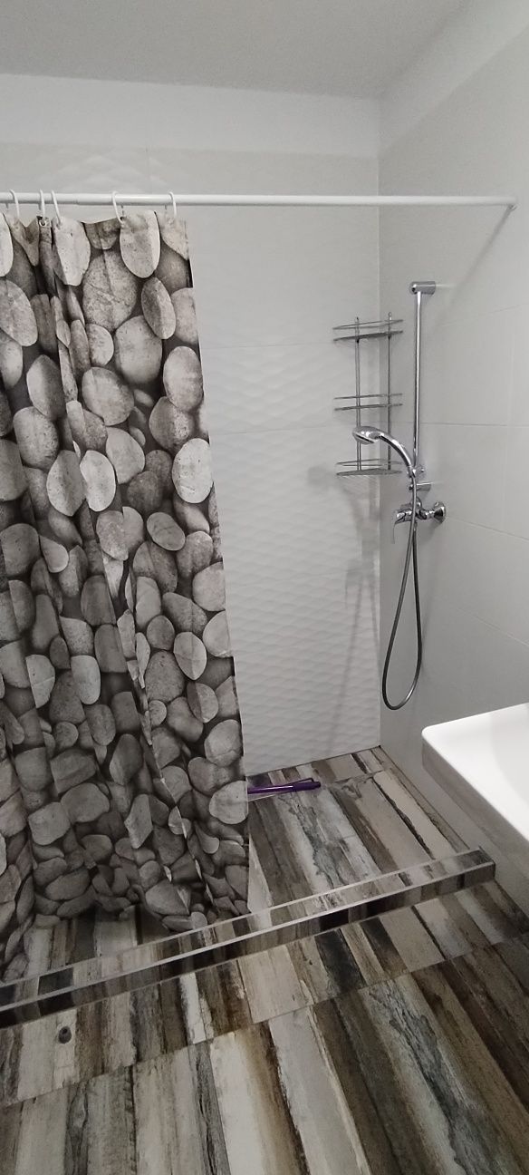 Închiriez apartament 2 camere Coresi Kasper