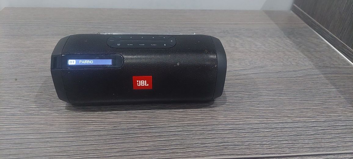Jbl Tuner FM Portable Bloetooth Speaker