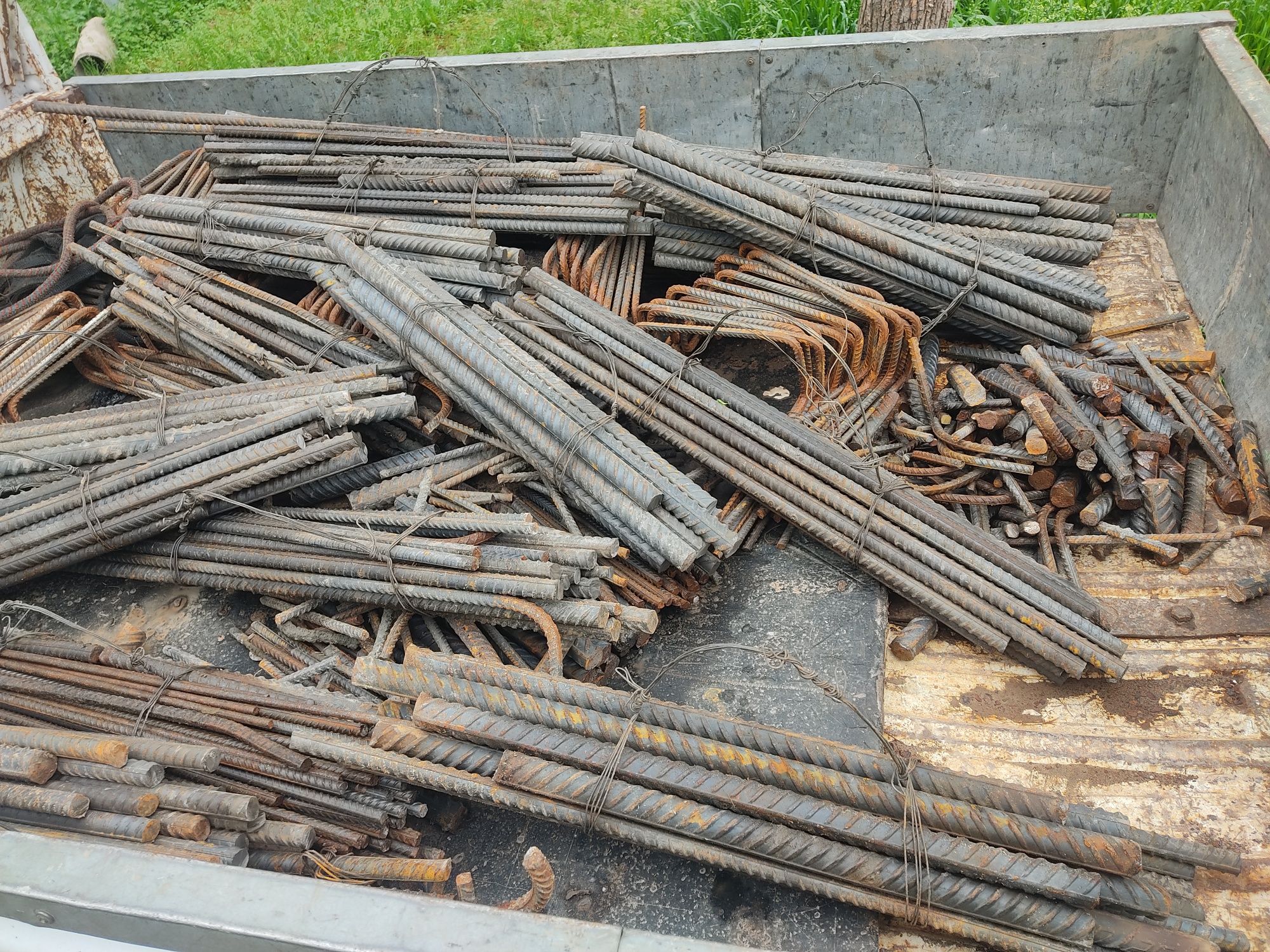 3200. Sum Metallom olamiz luboy metalom,metallolom