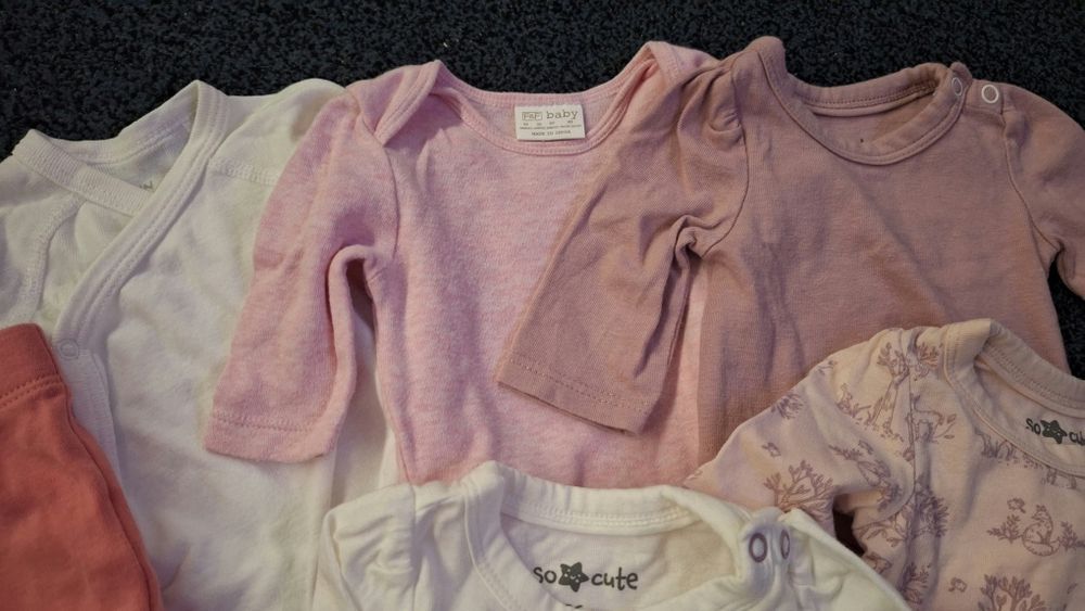 Haine fetite nou nascut