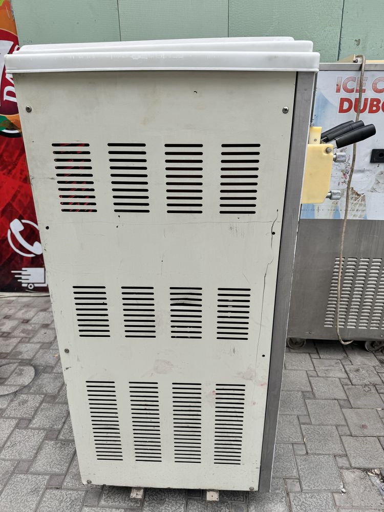 Марожнй апарат сотилади 1500$
