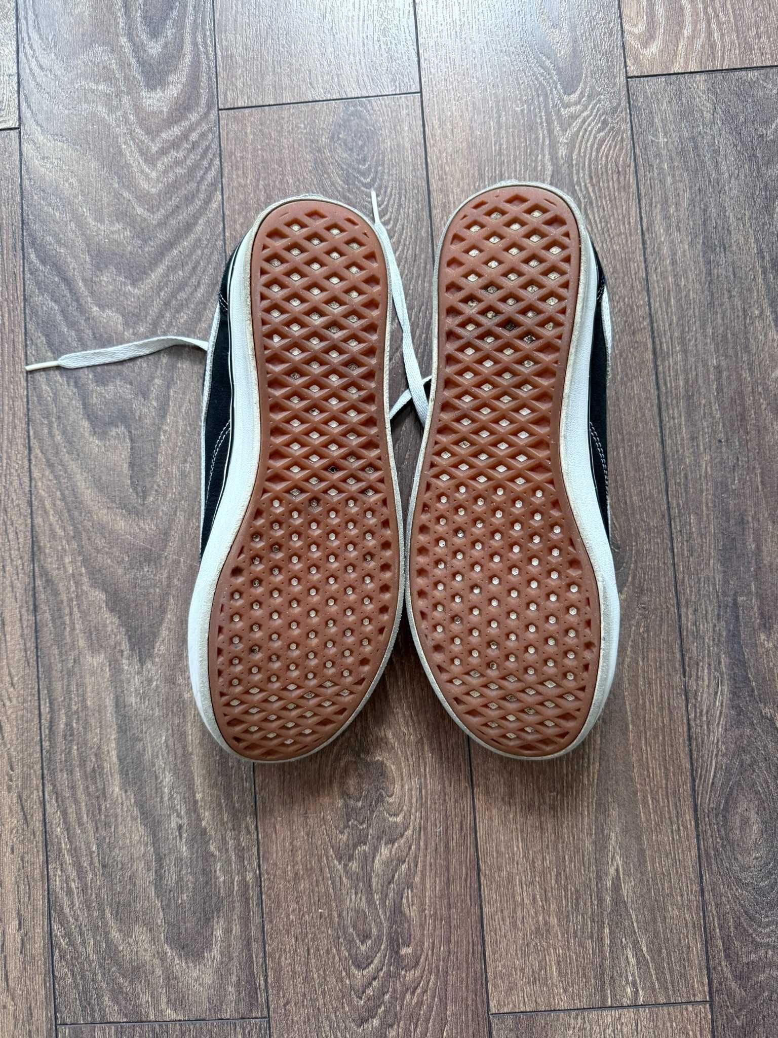 Оригинални Vans Old Skool 43 номер