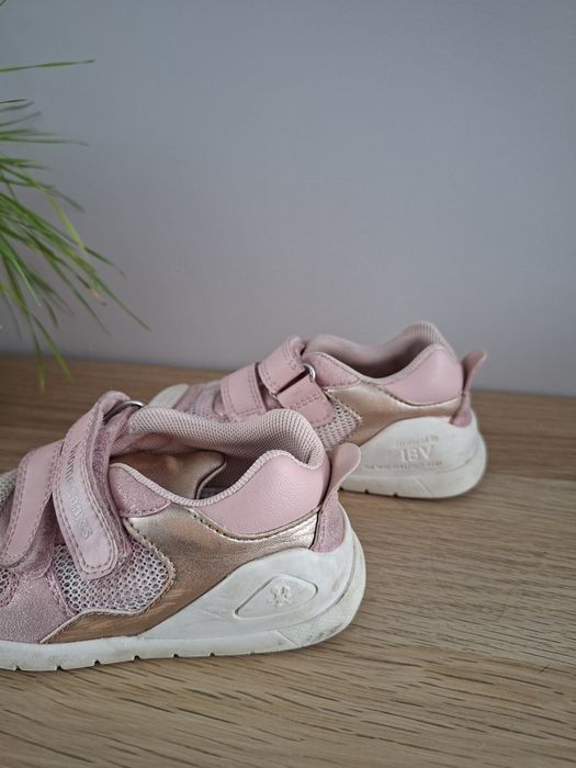 Обувки biomecanics