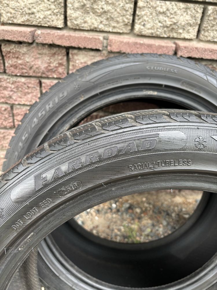 Зимние шины 245/45/19