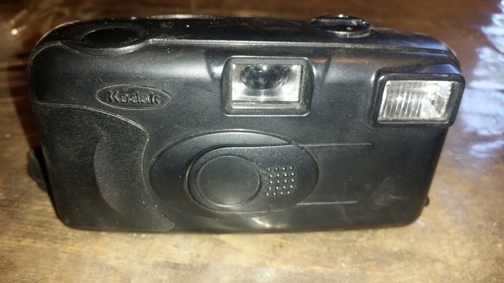 Продам пленочный фотоаппарат Kodak KB10